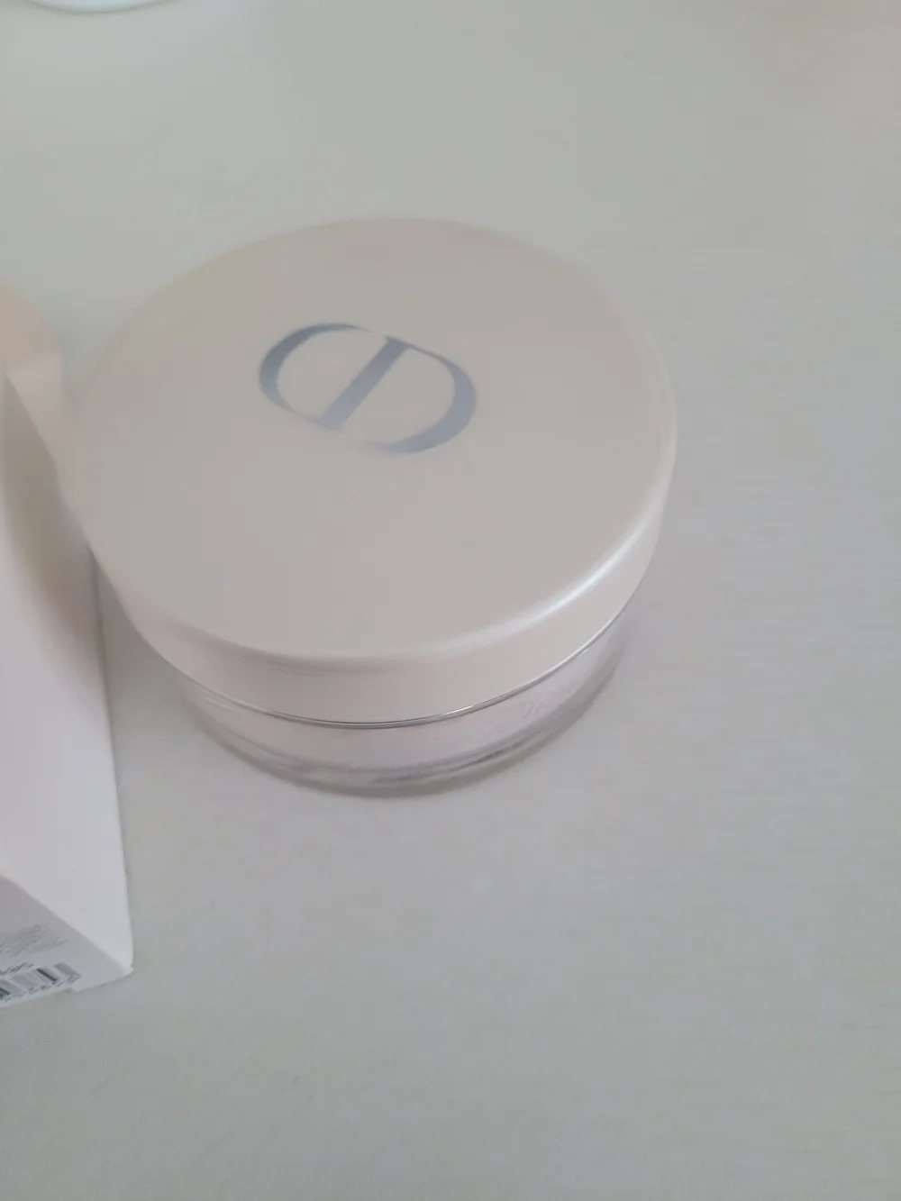Miss Dior Scented Blooming Powder -